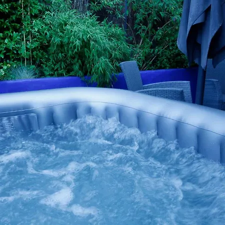 La Maison Du 13 Ter Hébergement de vacances *